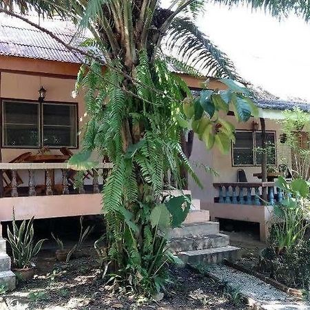 Subtawee Resort Surat Thani Exterior foto